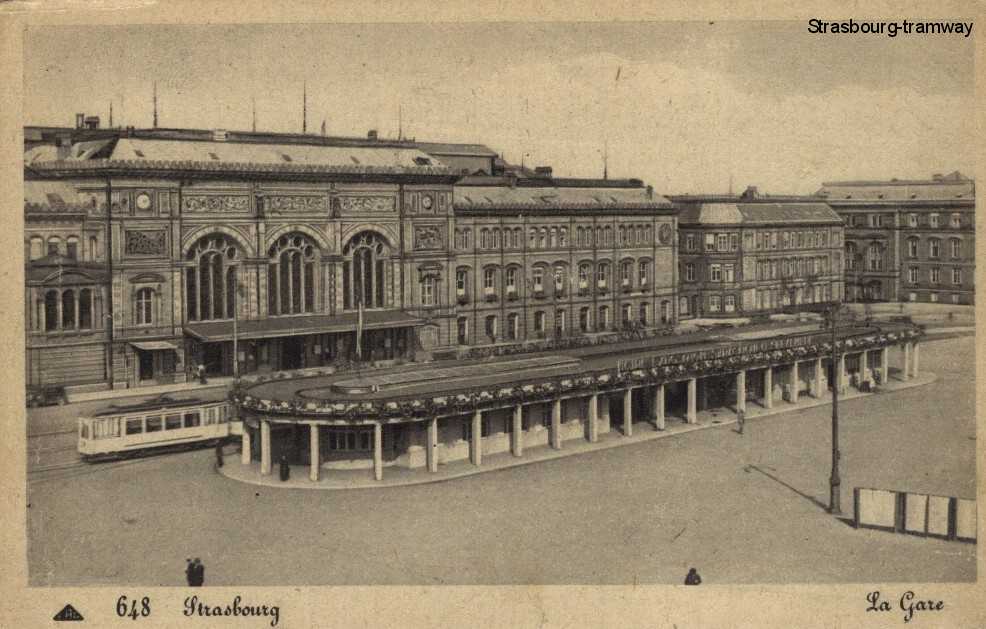 Rame de tramway devant la Gare Centrale.